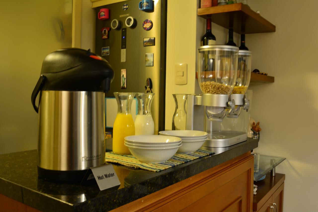 Kangaroo Wasi Airport Bed & Breakfast Lima Ngoại thất bức ảnh